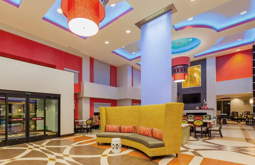 Holiday Inn Express & Suites Eureka By Ihg-1