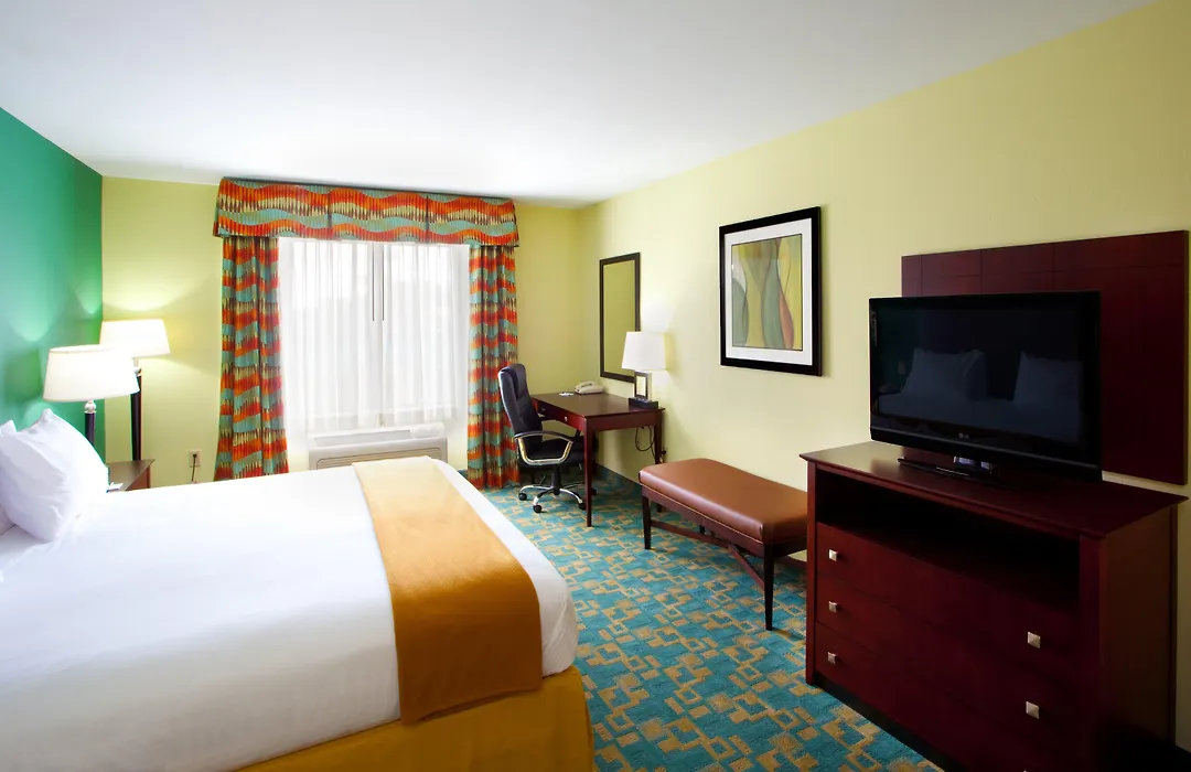 Holiday Inn Express Hotel & Suites Thornburg-S. Fredericksburg By Ihg-1