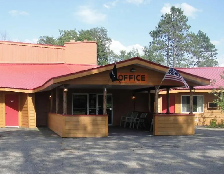 Hiawatha Lodge Inn-1