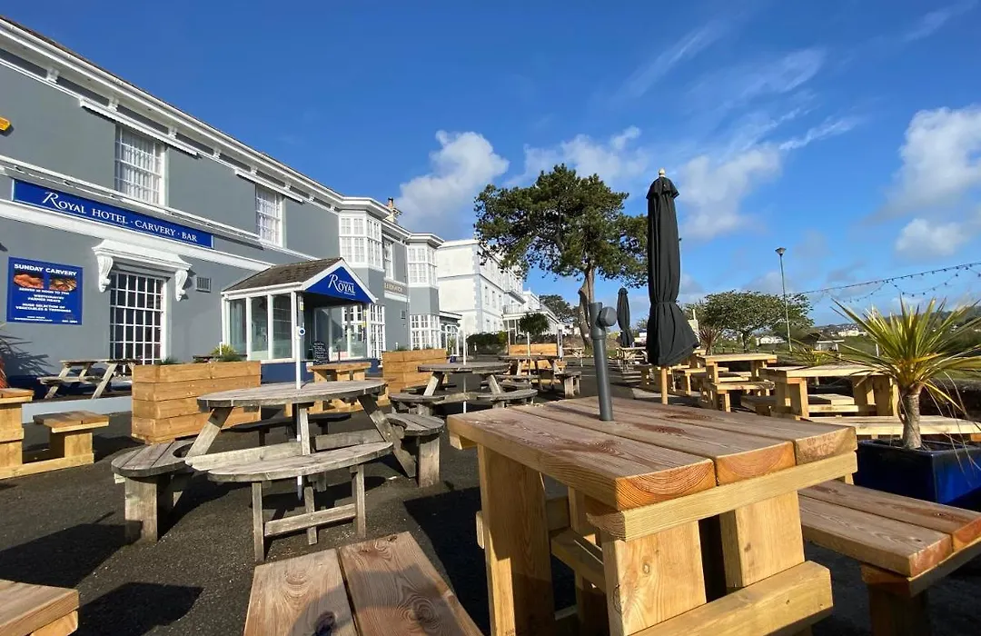 Babbacombe Royal Hotel And Carvery-1