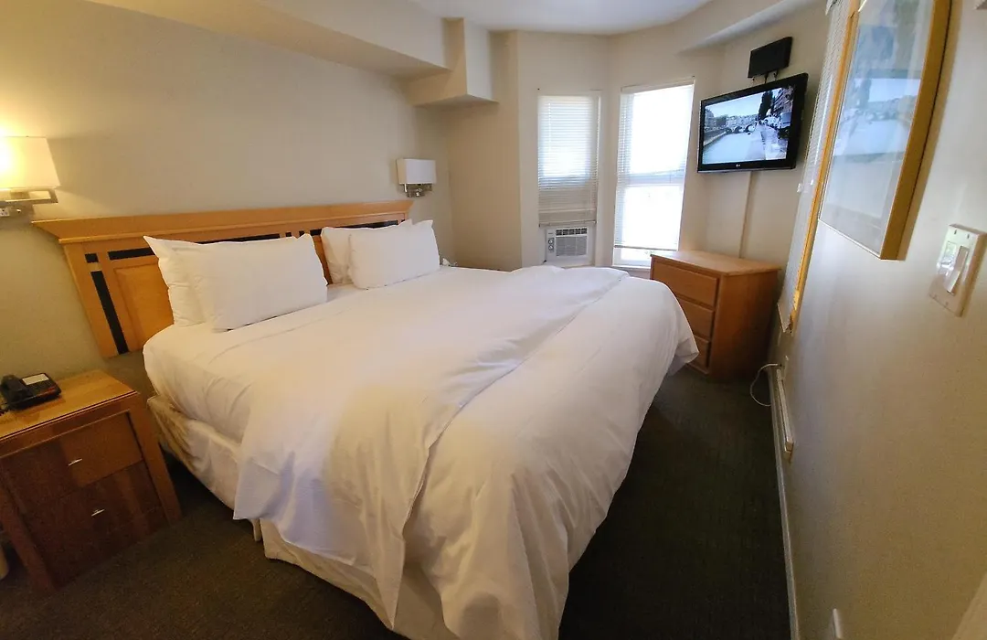 Times Square Suites Hotel-1
