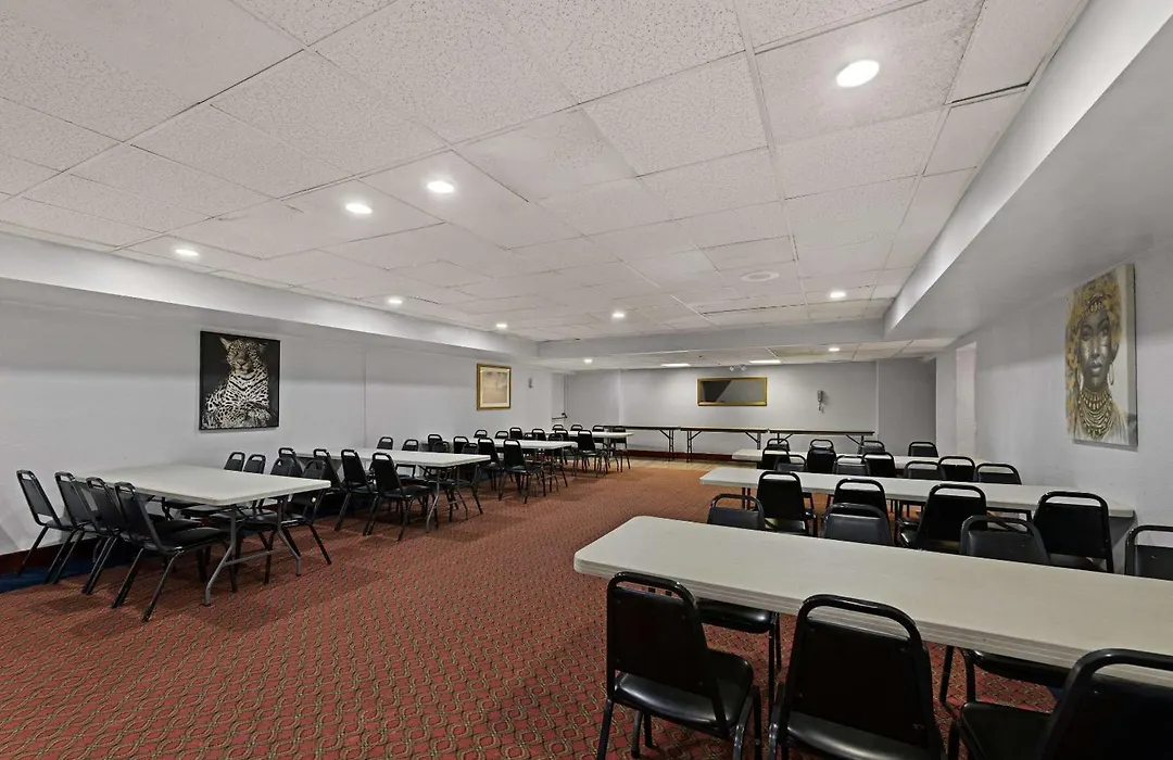 Quality Inn & Suites Council Bluffs - Omaha East-1