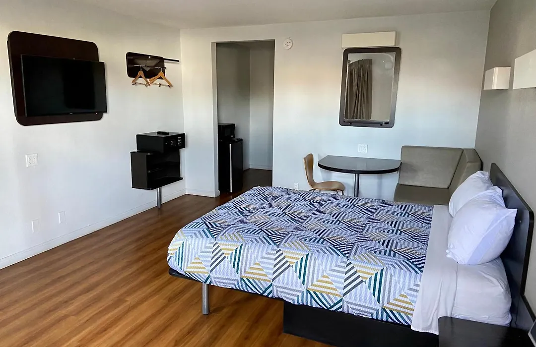 Motel 6-Delano, Ca-1