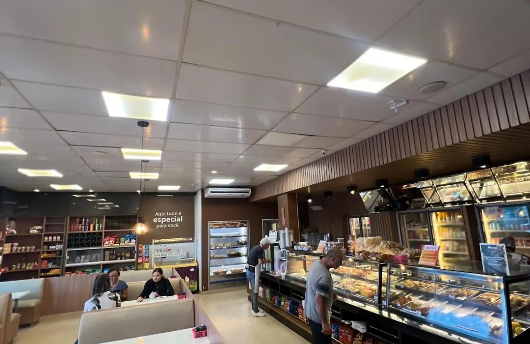 Hotel Petroshop-1