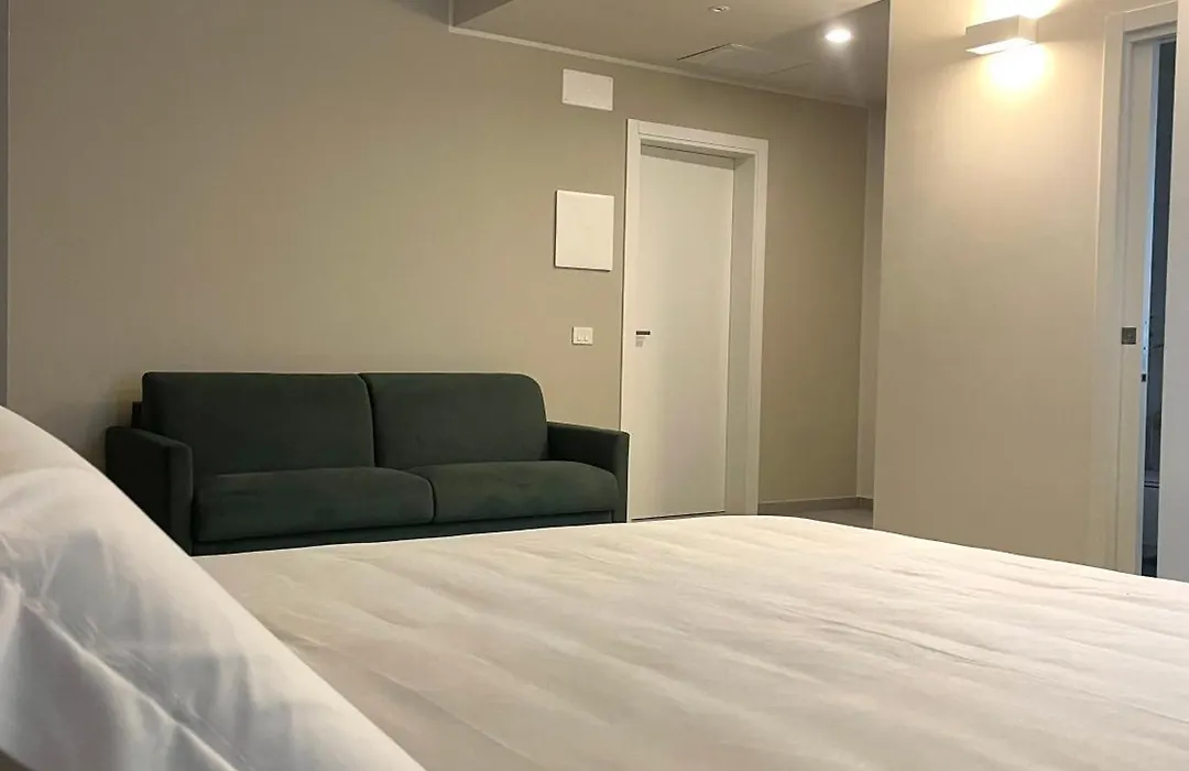 Al Suite-1