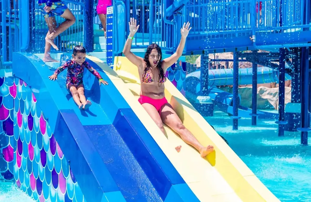 Aqualand Park & Resort Oficial-1