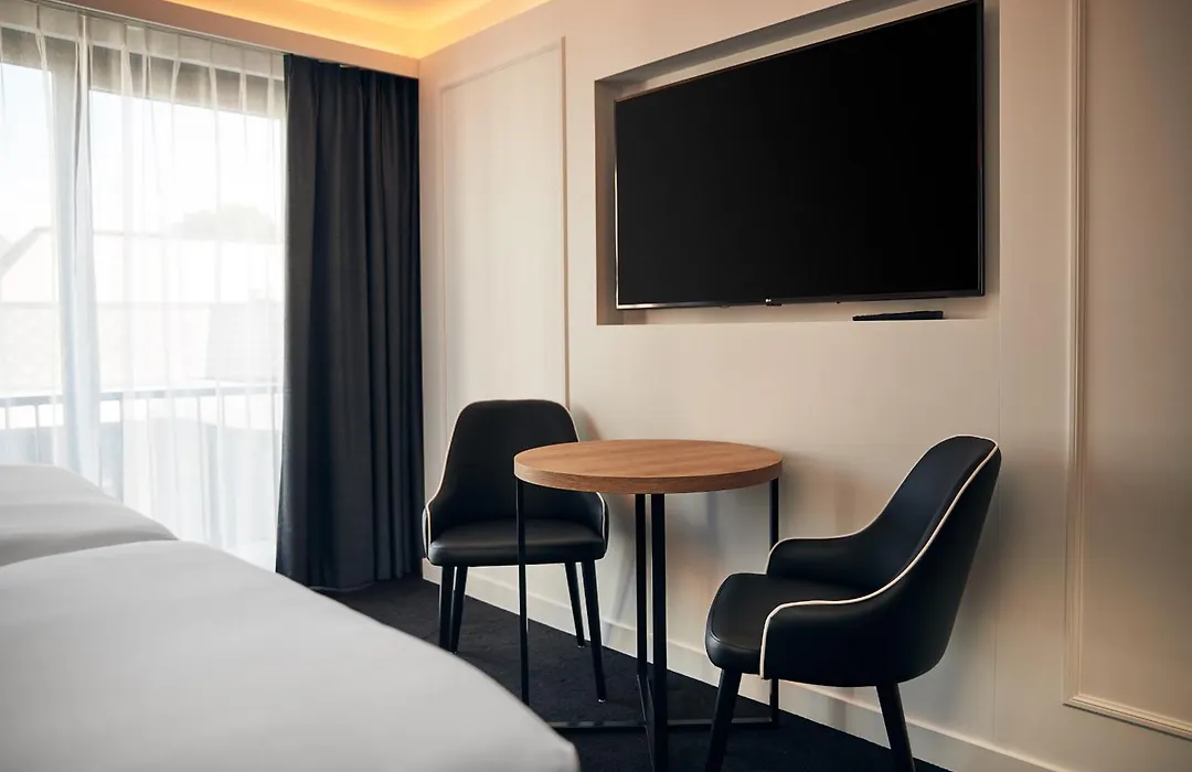 Gr8 Hotel Breda-1