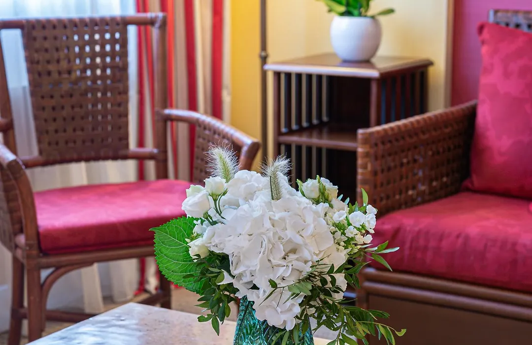Kipling Manotel-1
