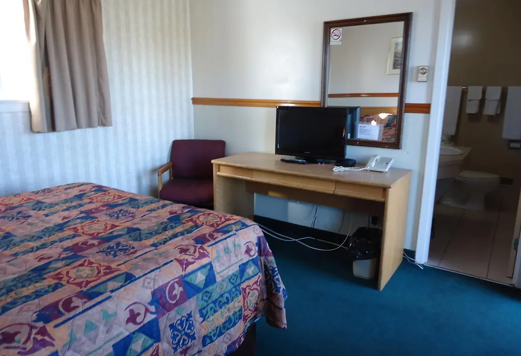Kingsway Inn-1