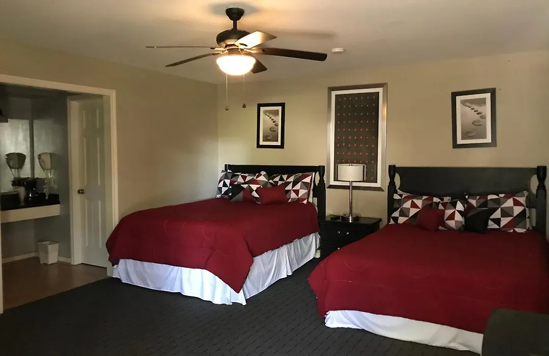 Columbia Lakes Hotel & Conference Center-1