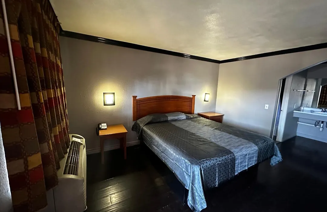 Sunpark Inn & Suites-1