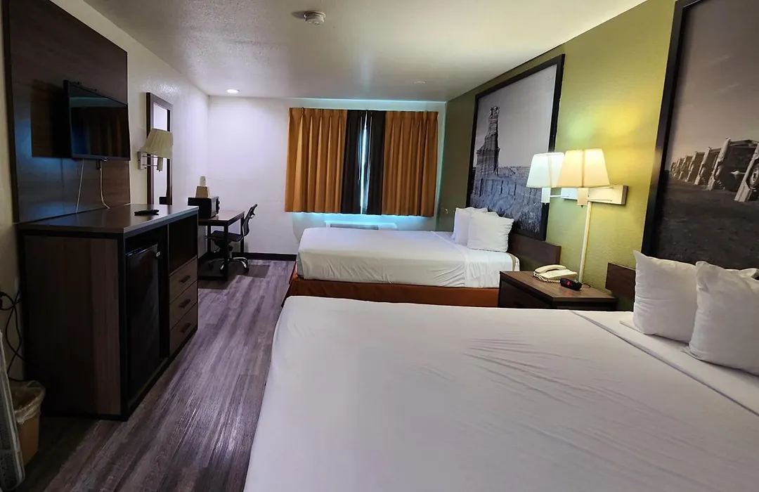 Super 8 By Wyndham Austin North/University Area-1