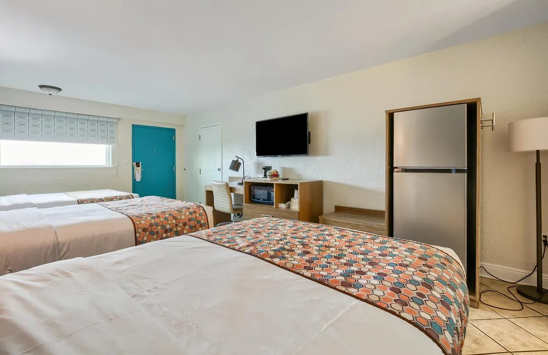 Beachside Resort Hotel-1