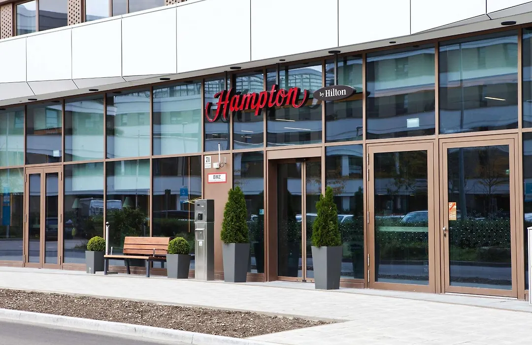 Hampton By Hilton Munich City Center East-1