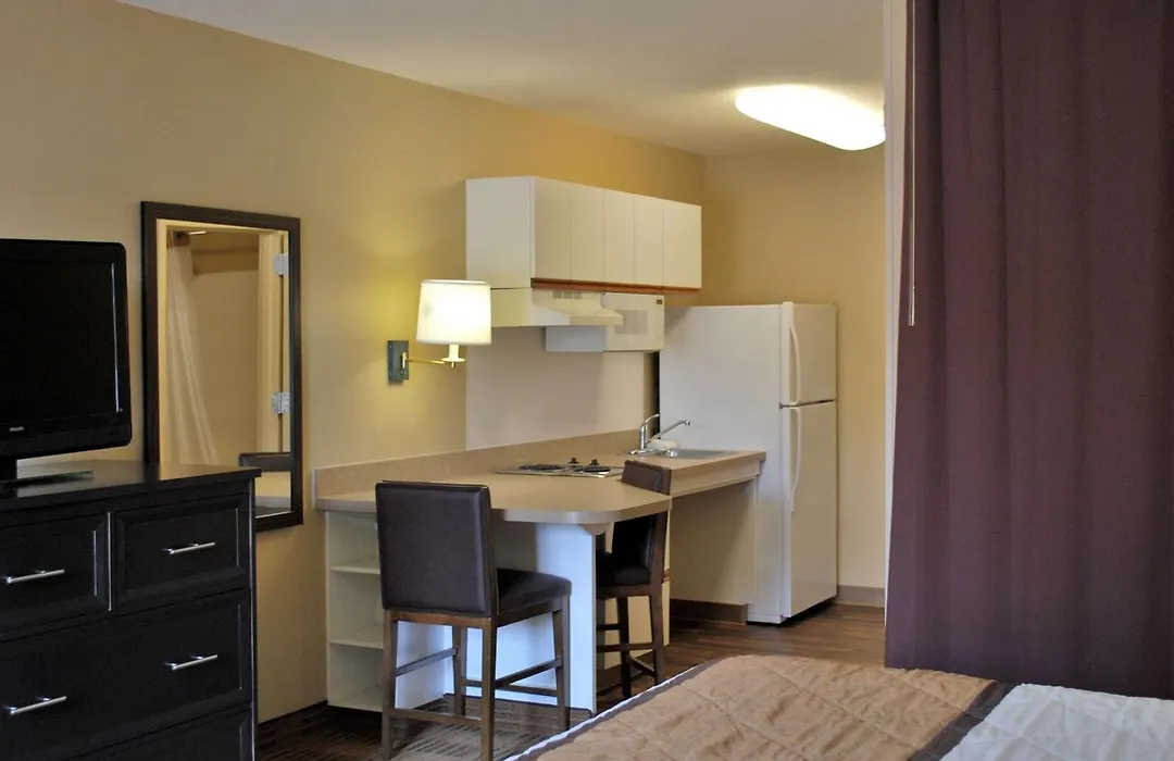 Extended Stay America Select Suites - Chicago - Naperville - East-1