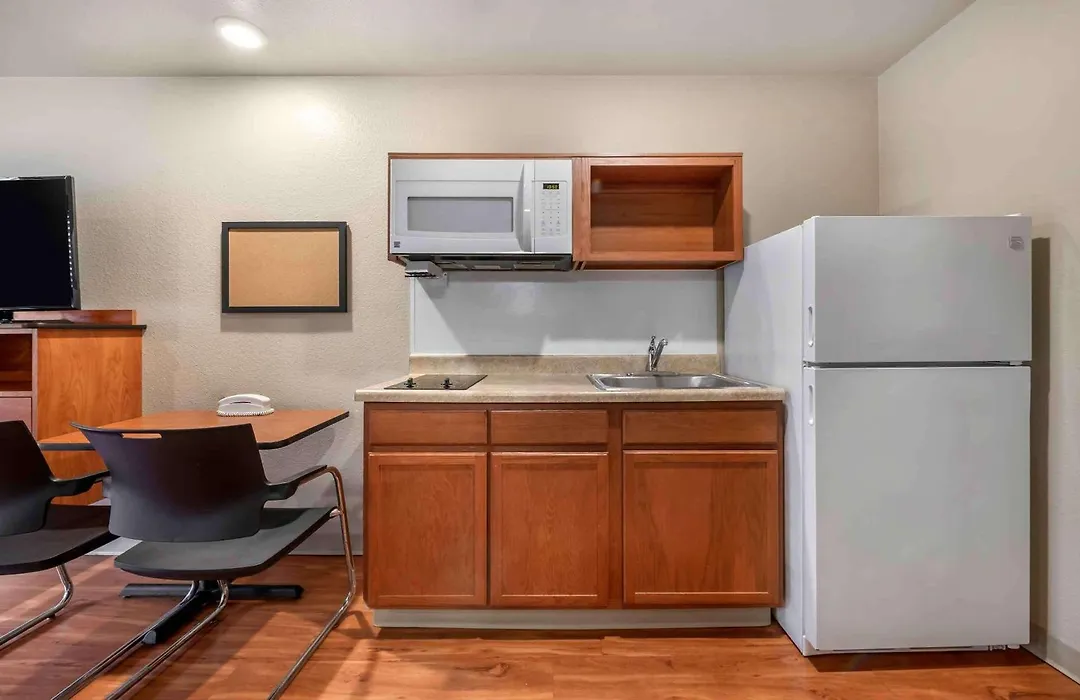 Extended Stay America Select Suites - Lake Worth-1