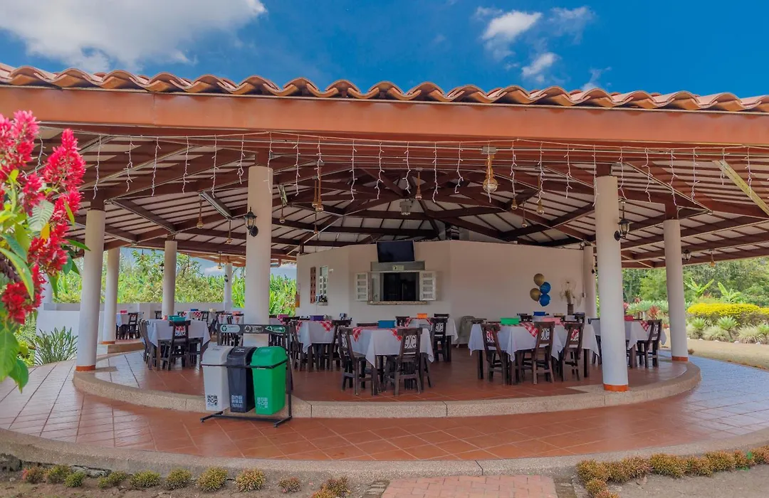 Hotel Arrayanes del Quindío-1