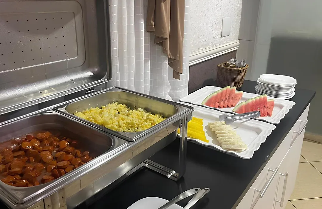 Hotel Tenda Brigadeiro - 5 Minutos a Pé do Metrô e Praça da Sé, 8 Minutos da Rua 25 de Março e Liberdade - Estacionamento Opcional-1