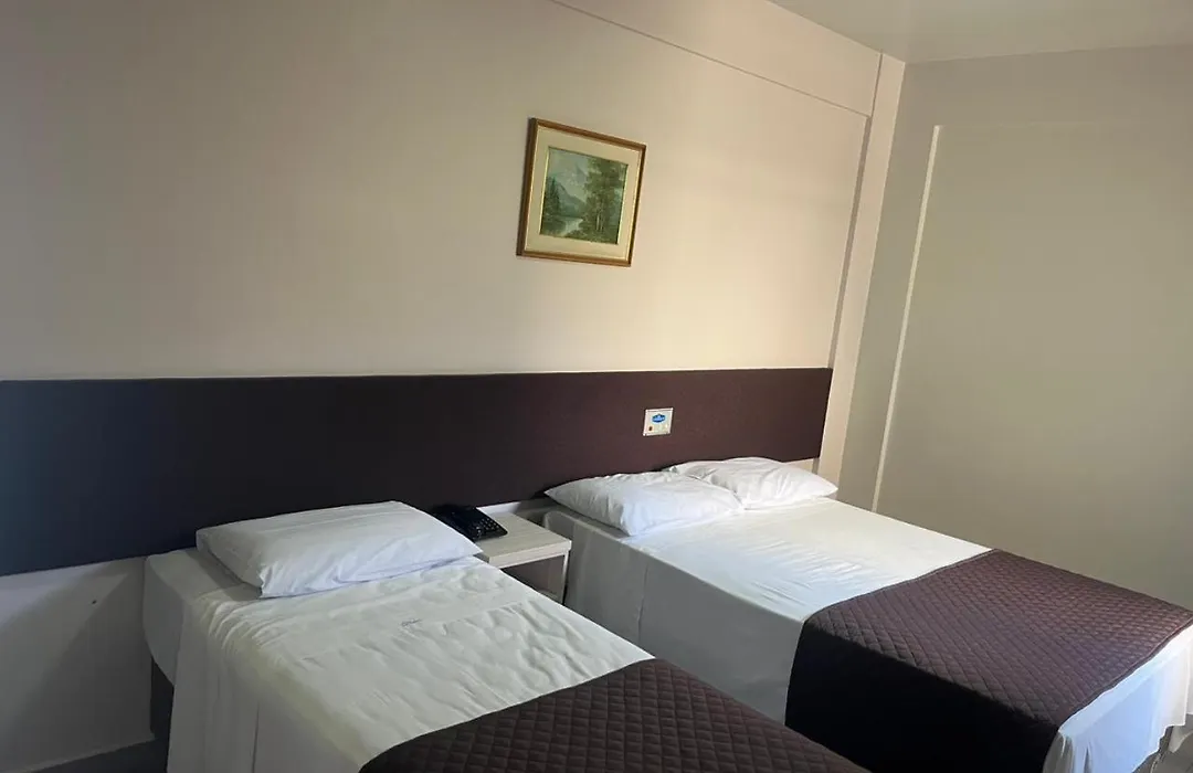 Hotel Lawrence-1