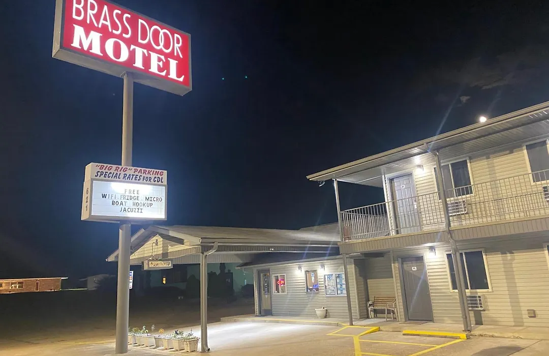 Brass Door Motel-1