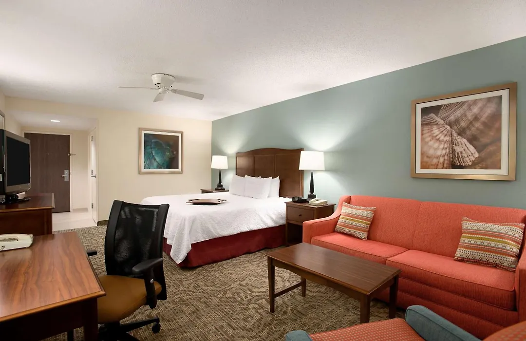 Hampton Inn & Suites Outer Banks/Corolla-1