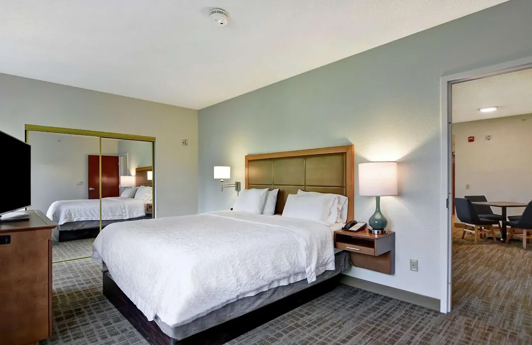 Hampton Inn Palm Beach Gardens-1