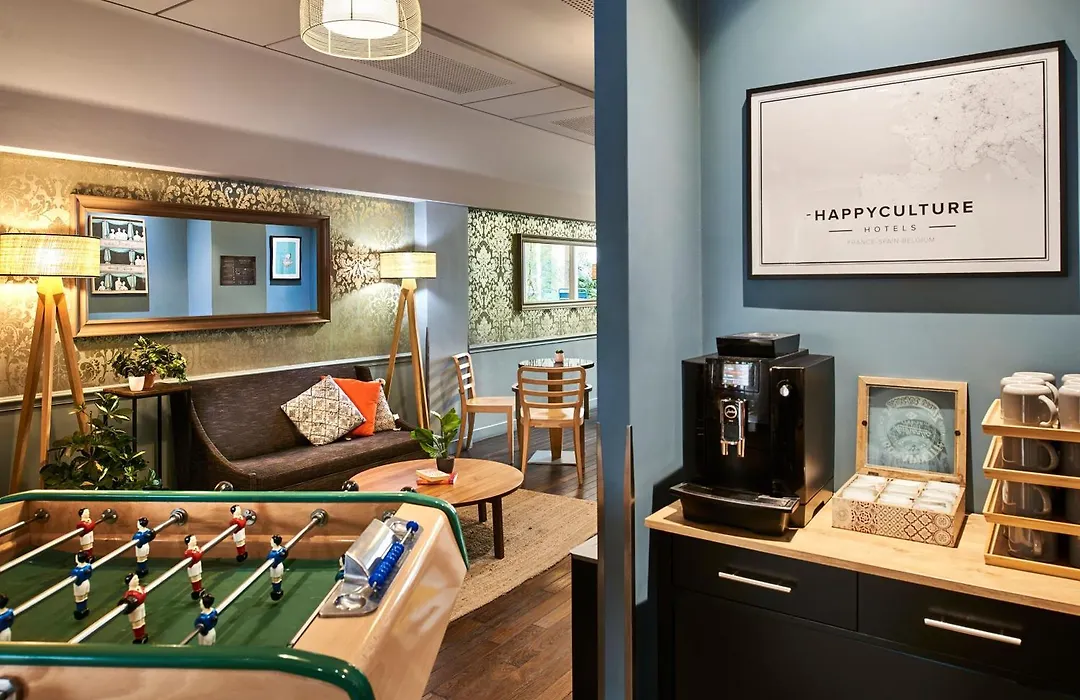 Hotel Magenta 38 By Happyculture-1