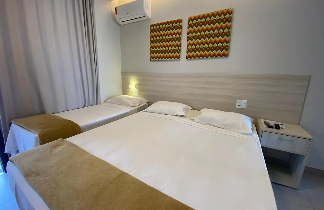 Hotel Encantos de Itaperapuã-1