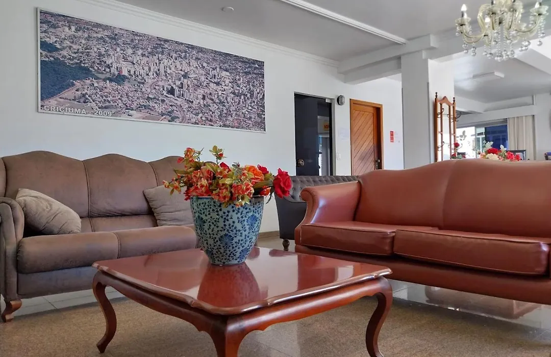 Colle Tourist Hotel Luxo-1