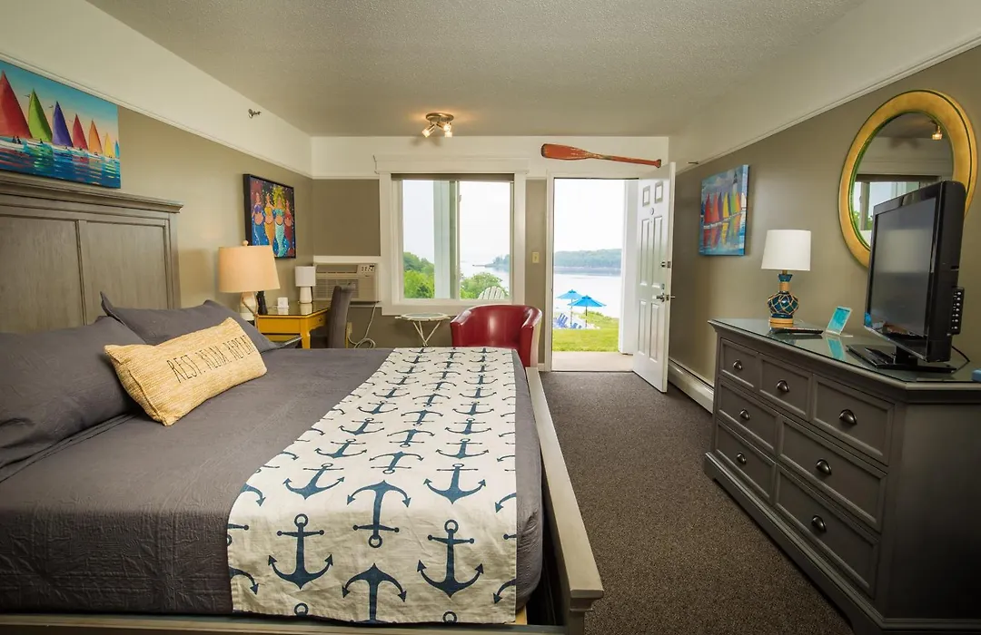 Strawberry Hill Seaside Inn-1