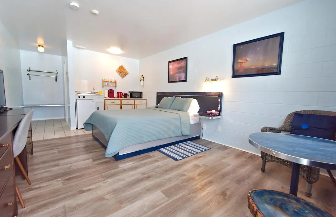 Jacques Cartier Motel-1