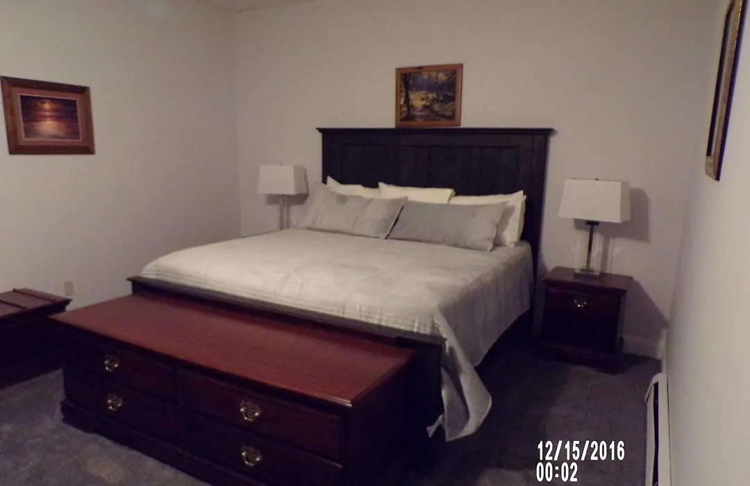 Longhouse Manor B&B-1