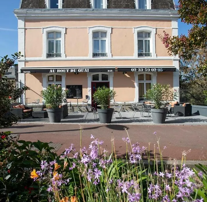 Au Bout Du Quai-1