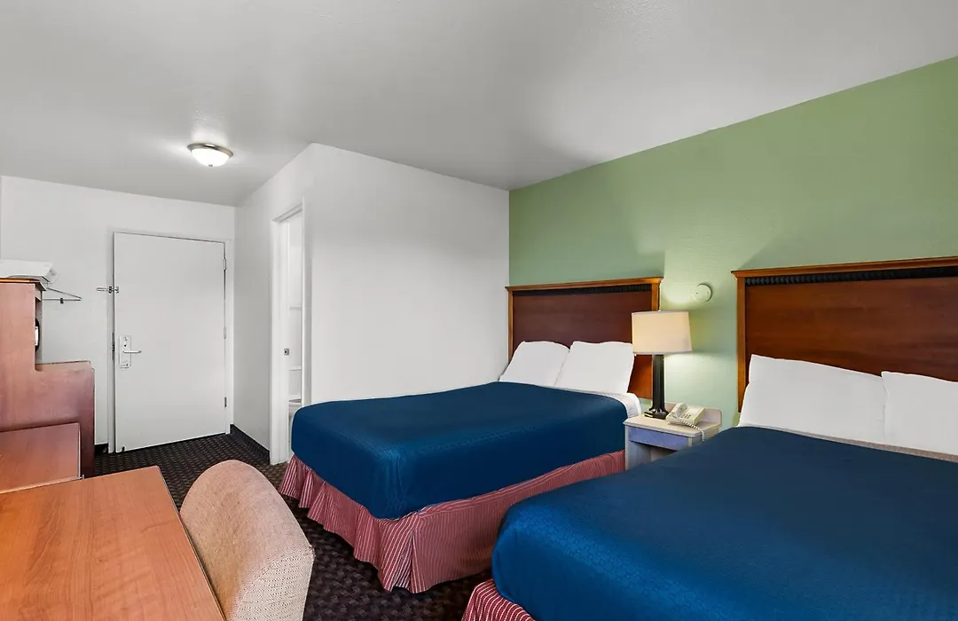 Americas Best Value Inn - Lincoln Airport-1