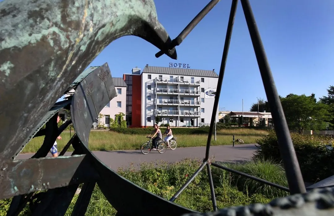Parkhotel Neubrandenburg-1