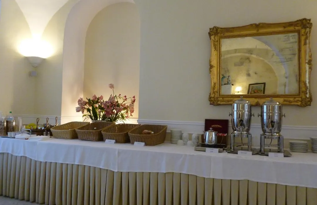 Hotel Plaza-1