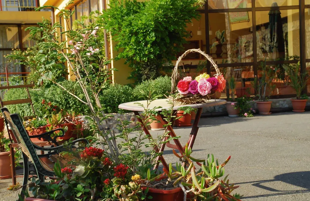 Hotel Trakia Garden-1