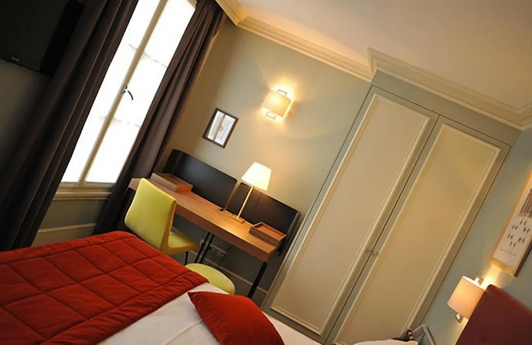 Hotel De L'Universite-1