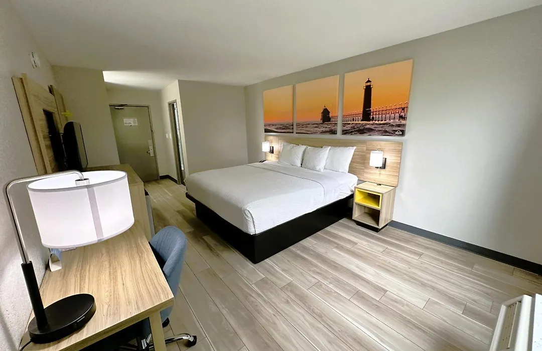 Days Inn By Wyndham Holland-1