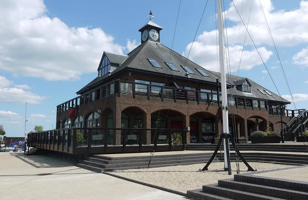 Boathouse Hotel-1