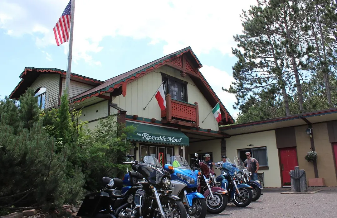 Riverside Motel-1
