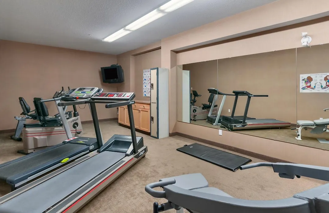 Days Inn & Suites By Wyndham Cochrane-1