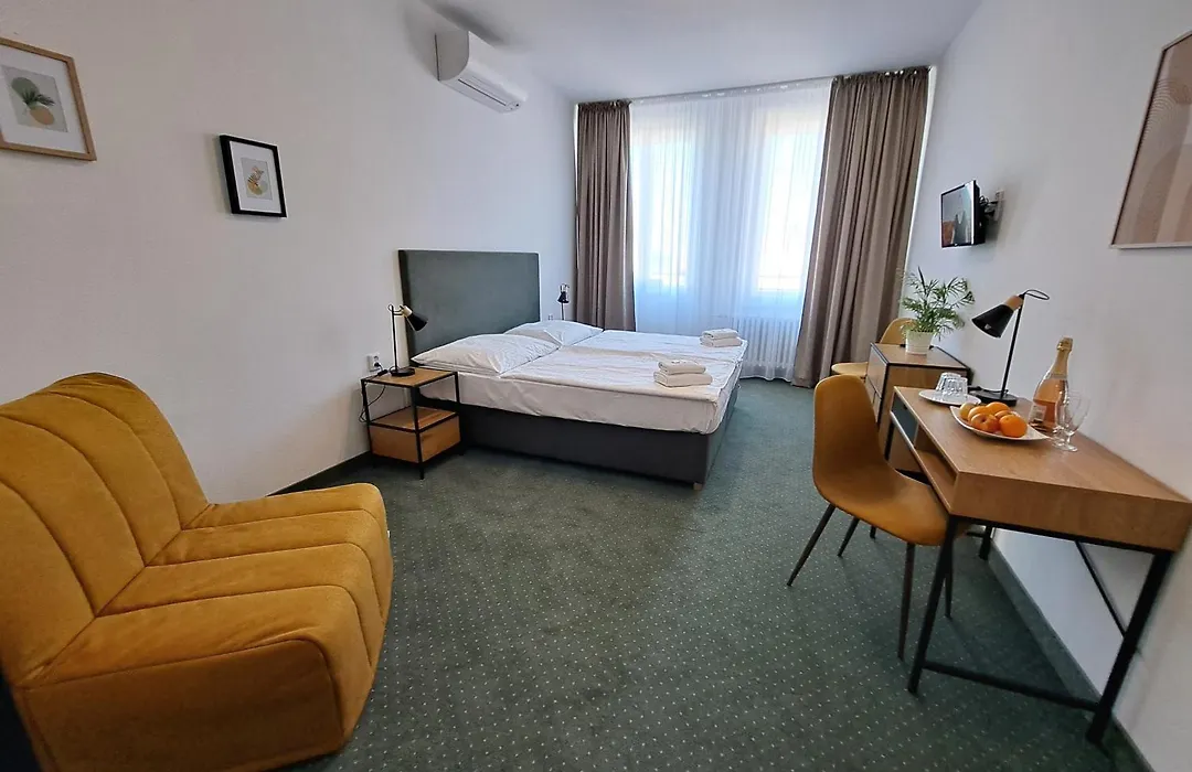 Hotel Legie-1
