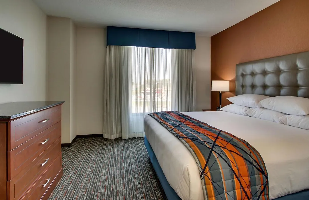 Drury Inn & Suites Iowa City Coralville-1