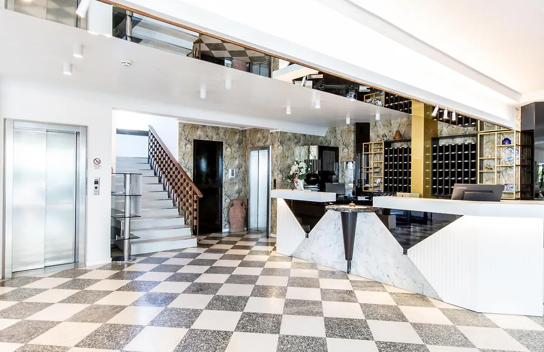 Hotel Baltic-1