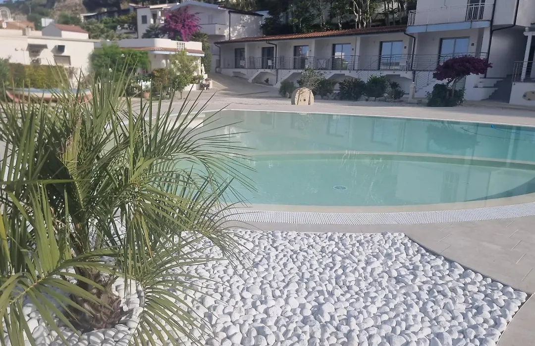 Quattro Scogli Villaggio Hotel-1