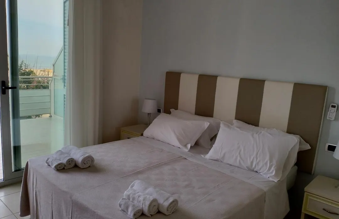 Hotel Riviera-1