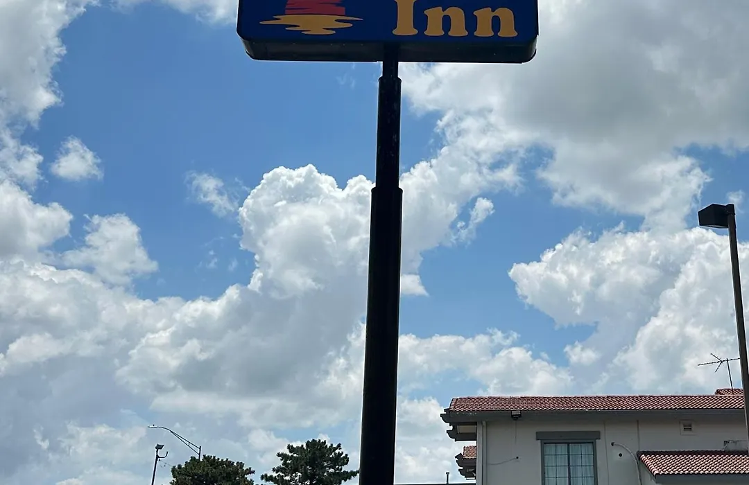 Sunset Inn Oklahoma City-1