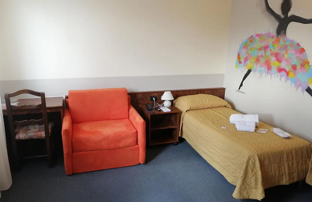 Hotel Siros-1