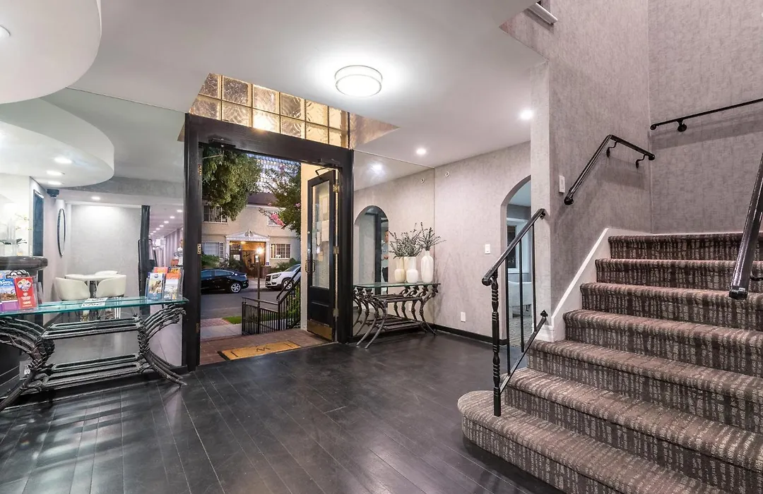 Wilshire Crest Hotel-1